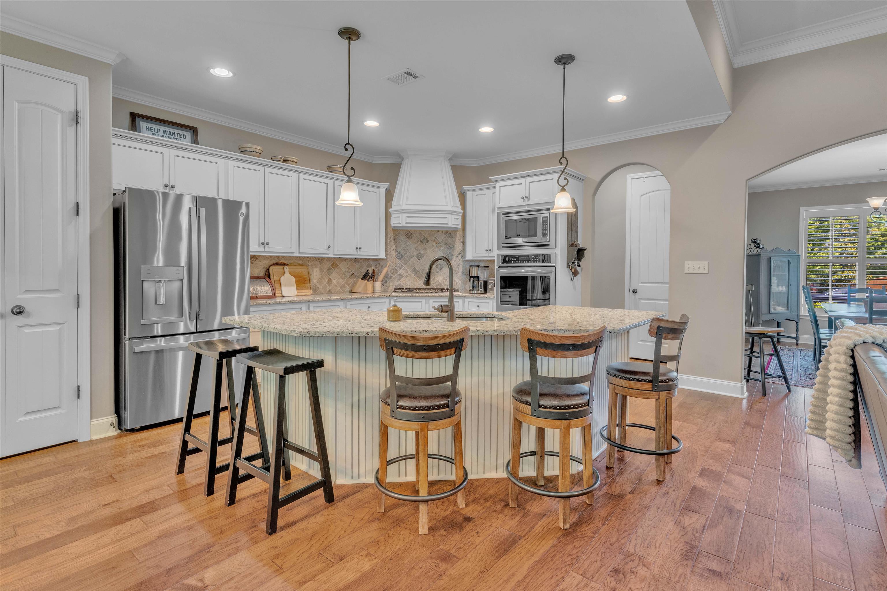 255 SAUNDERS CREEK CIR