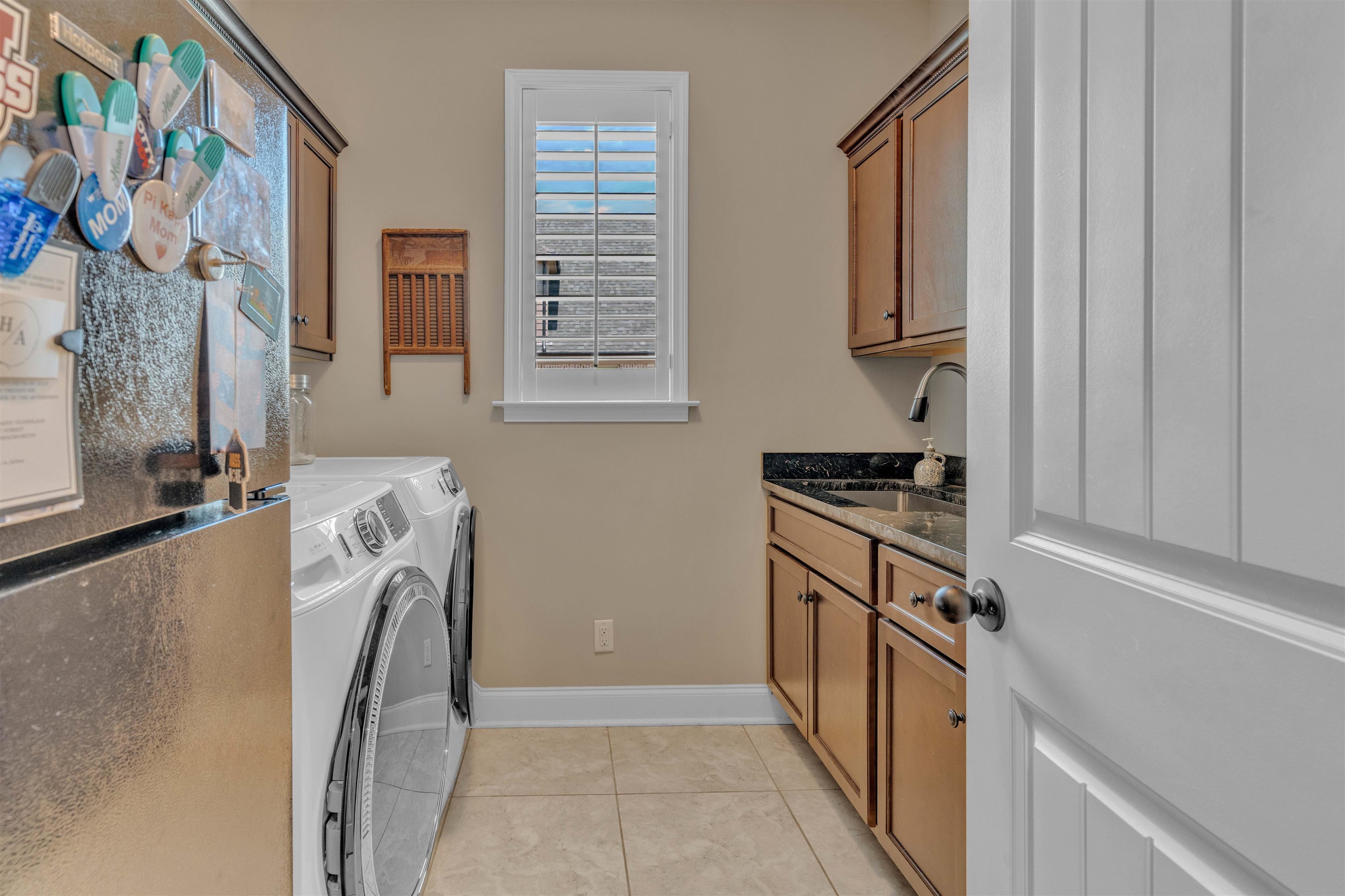 255 SAUNDERS CREEK CIR