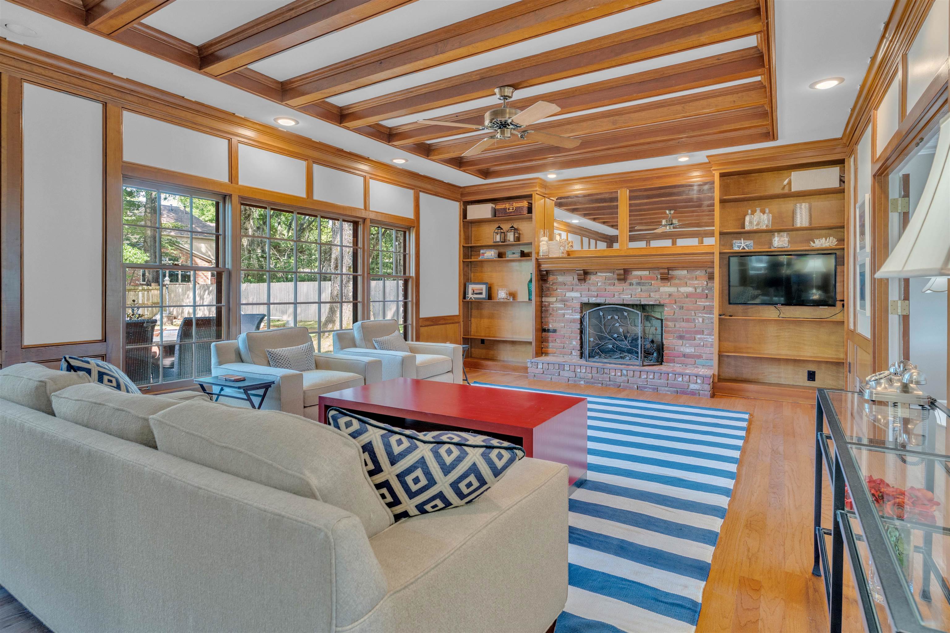 8886 BONNYBRIDGE DR