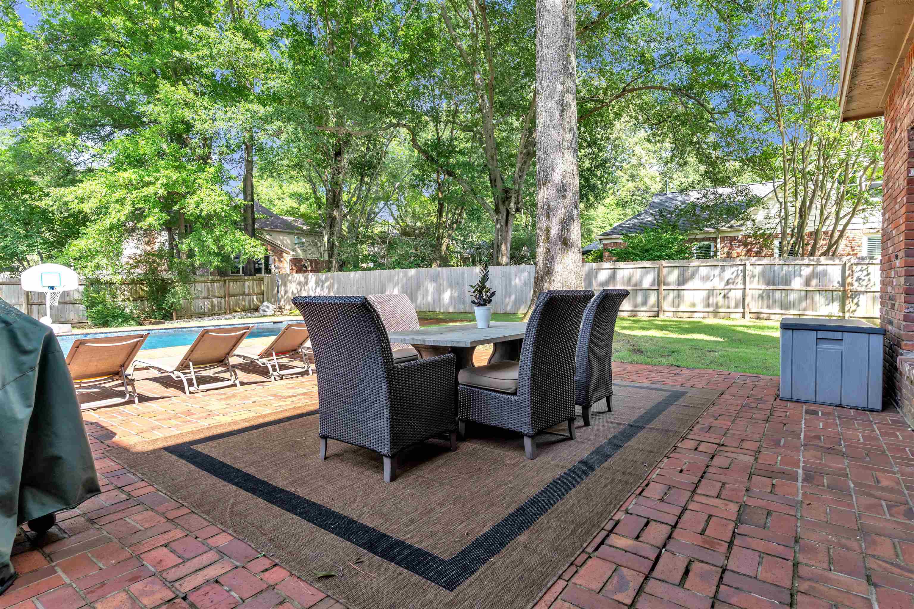 8886 BONNYBRIDGE DR