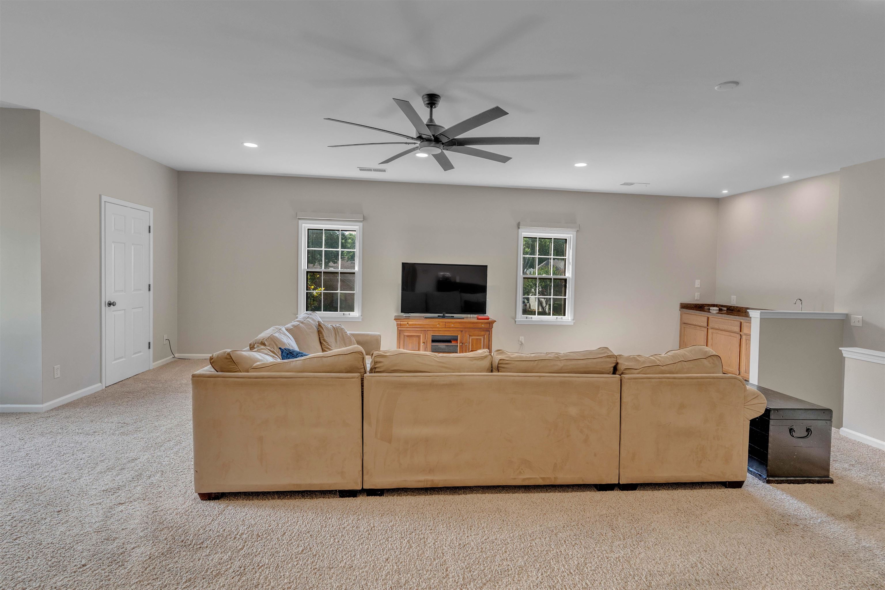 8886 BONNYBRIDGE DR