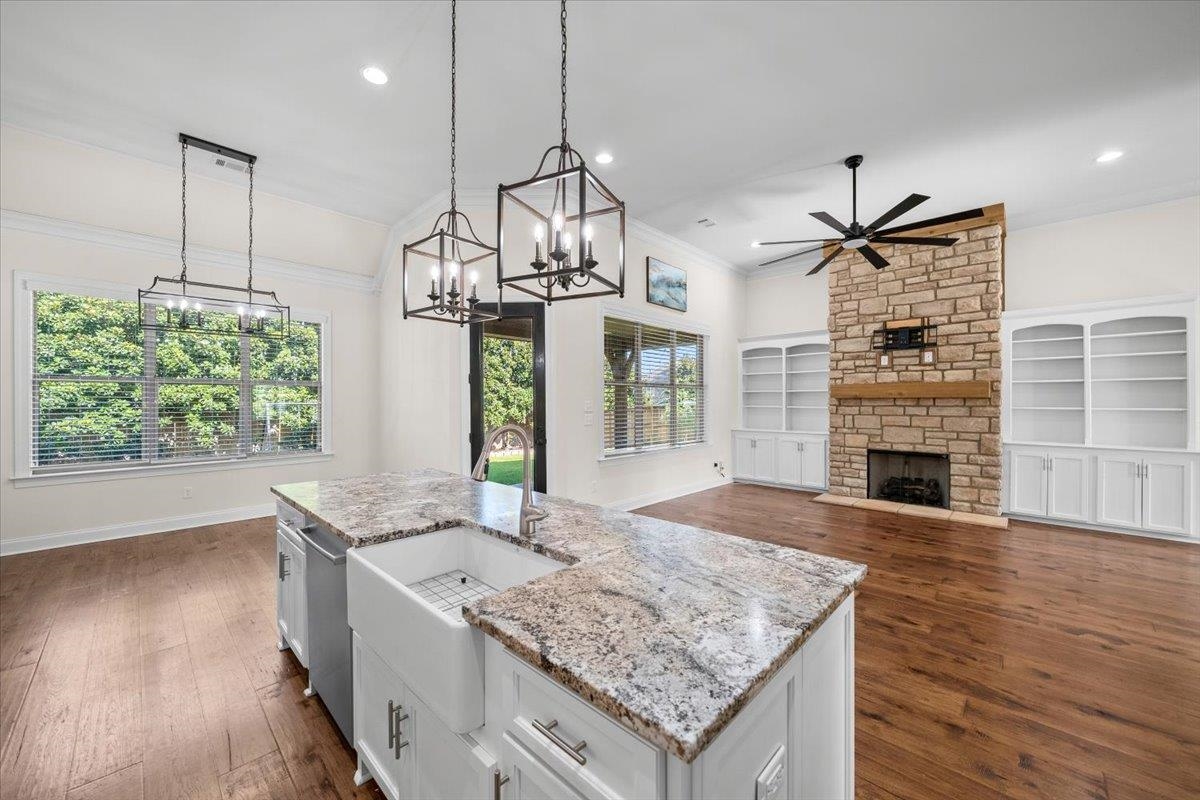 1195 MONROE HILL CIR