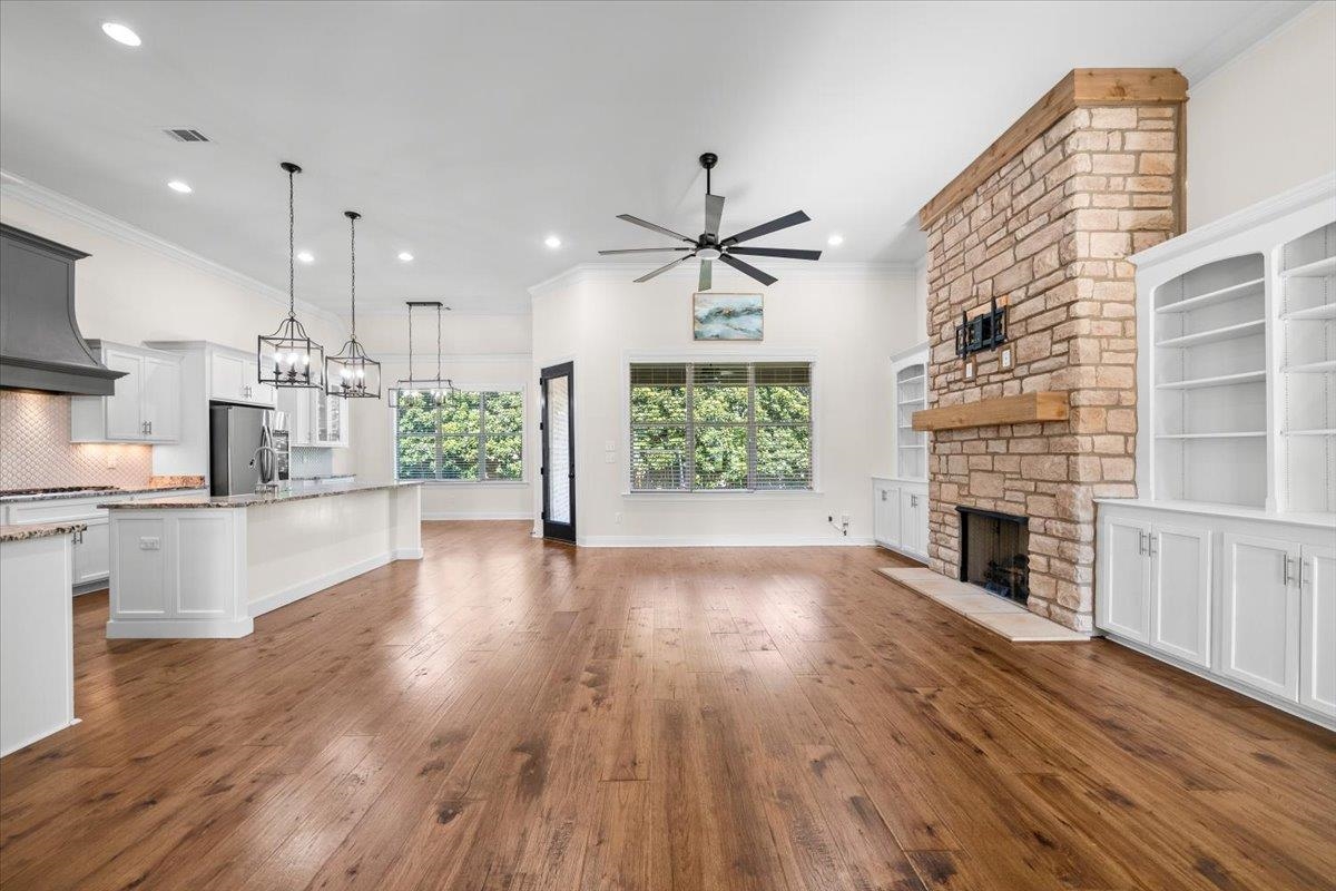 1195 MONROE HILL CIR