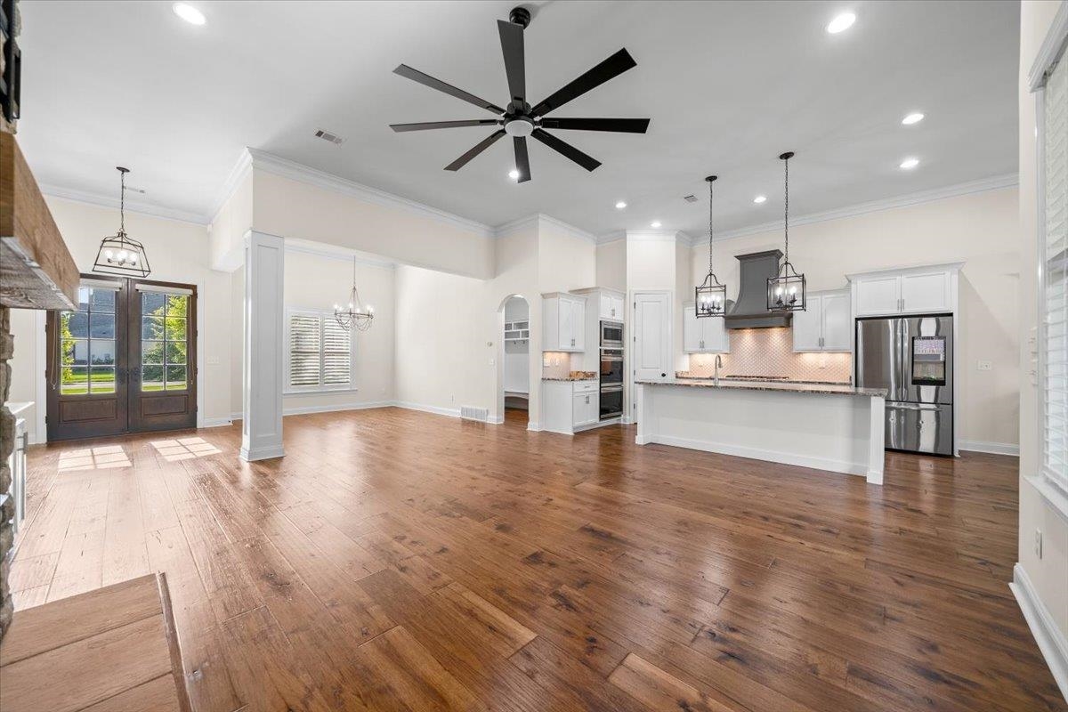 1195 MONROE HILL CIR