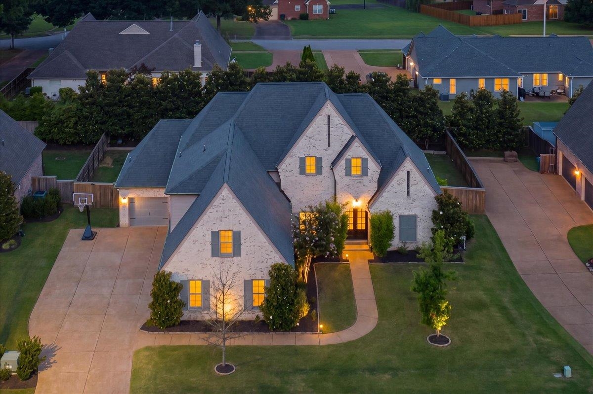 1195 MONROE HILL CIR
