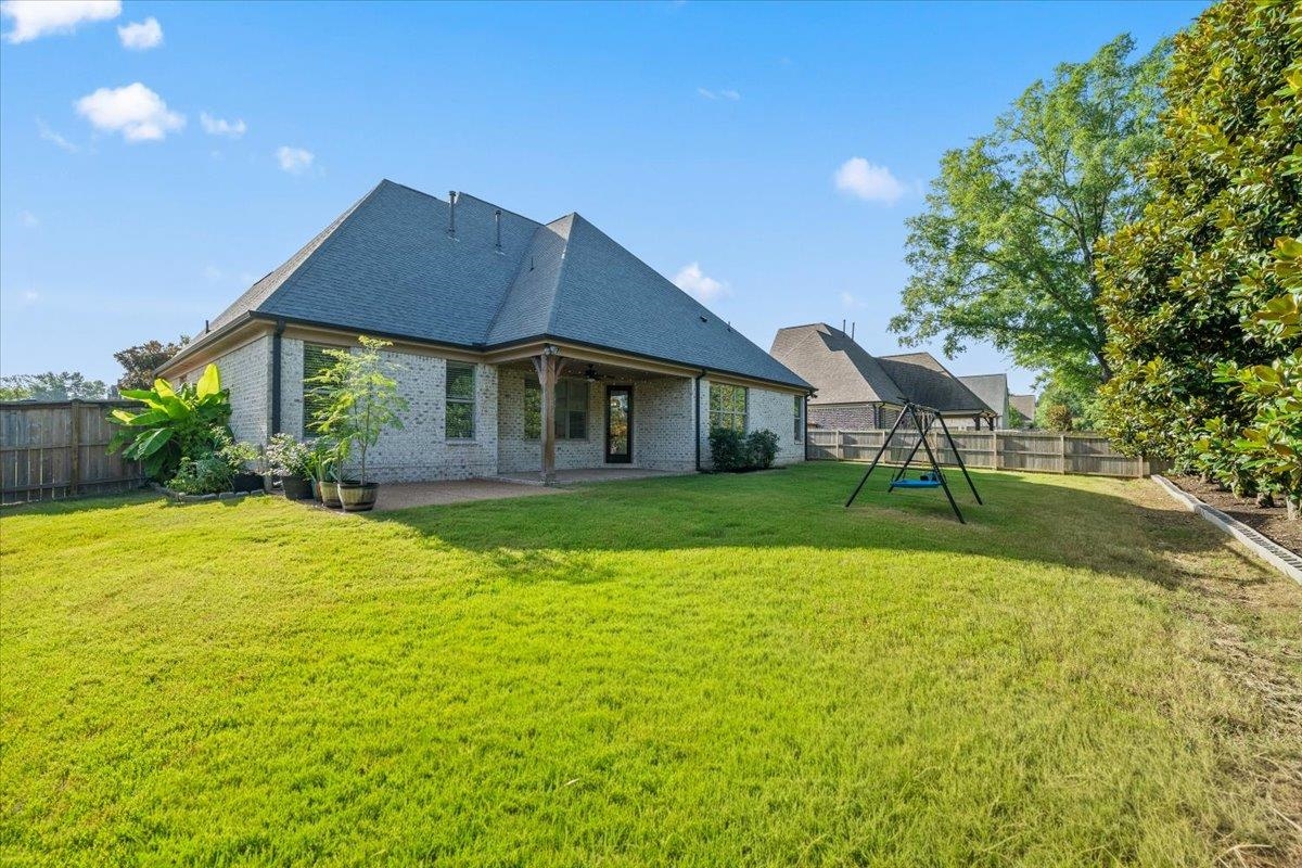 1195 MONROE HILL CIR