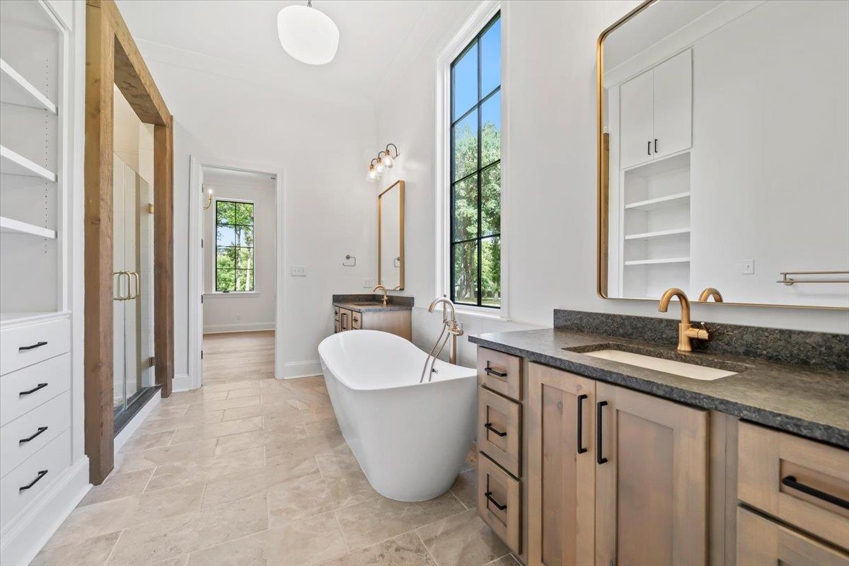 2005 KEOUGH DR