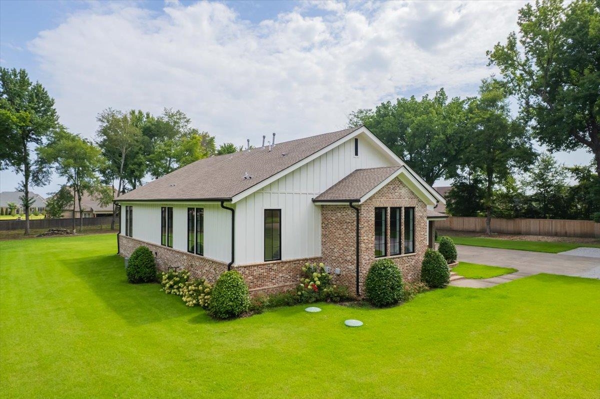 2005 KEOUGH DR