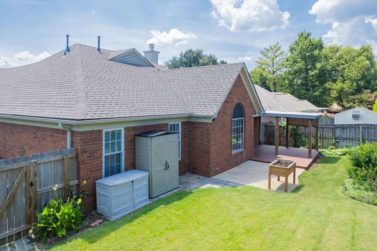 6484 GILLIA CIR