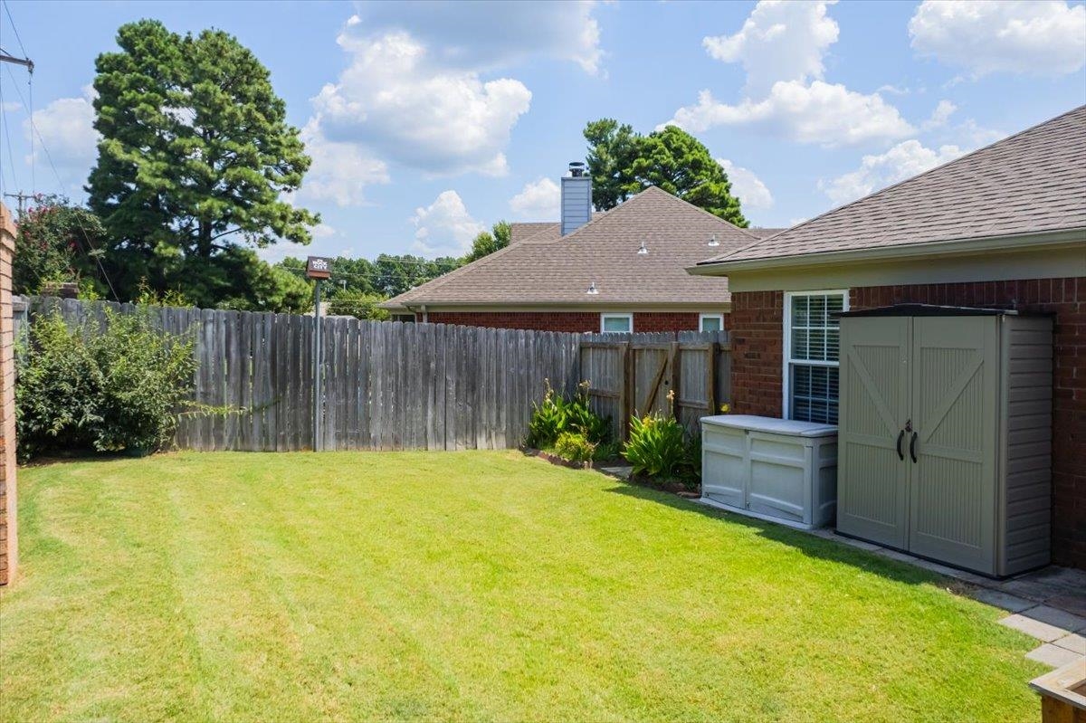 6484 GILLIA CIR