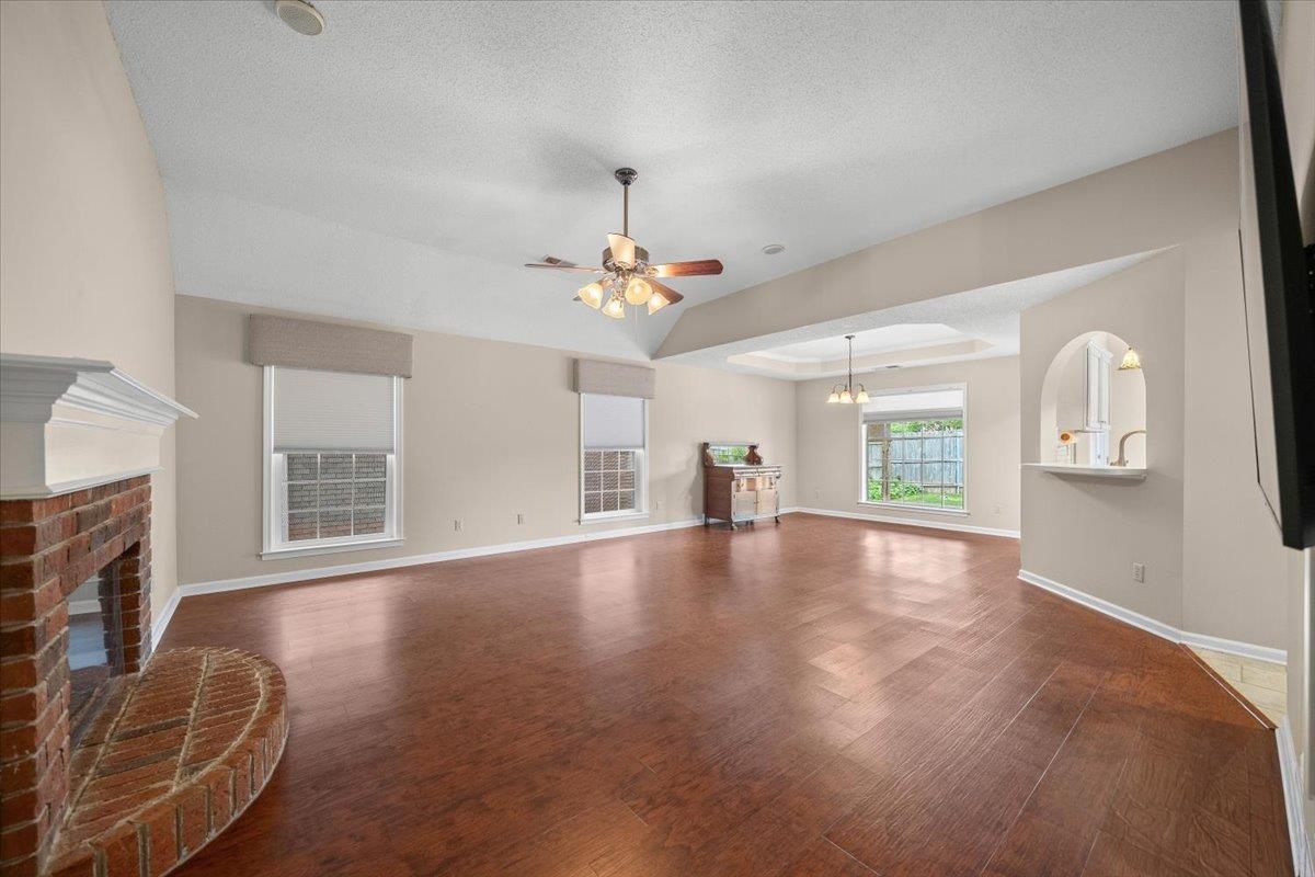 6484 GILLIA CIR