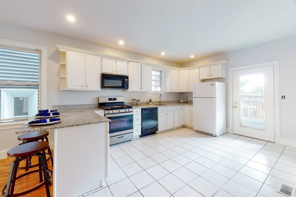 87 Old Harbor St # 1
