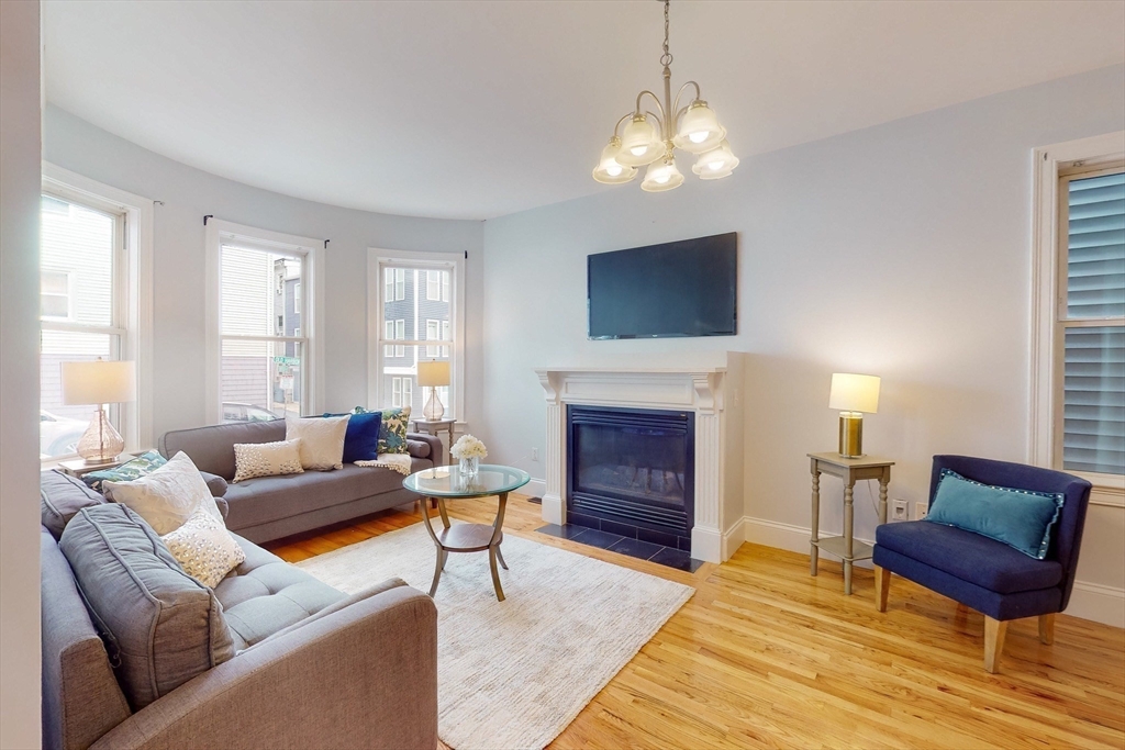 87 Old Harbor St # 1