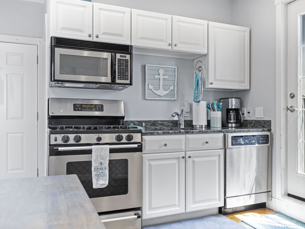 84 H St # 3