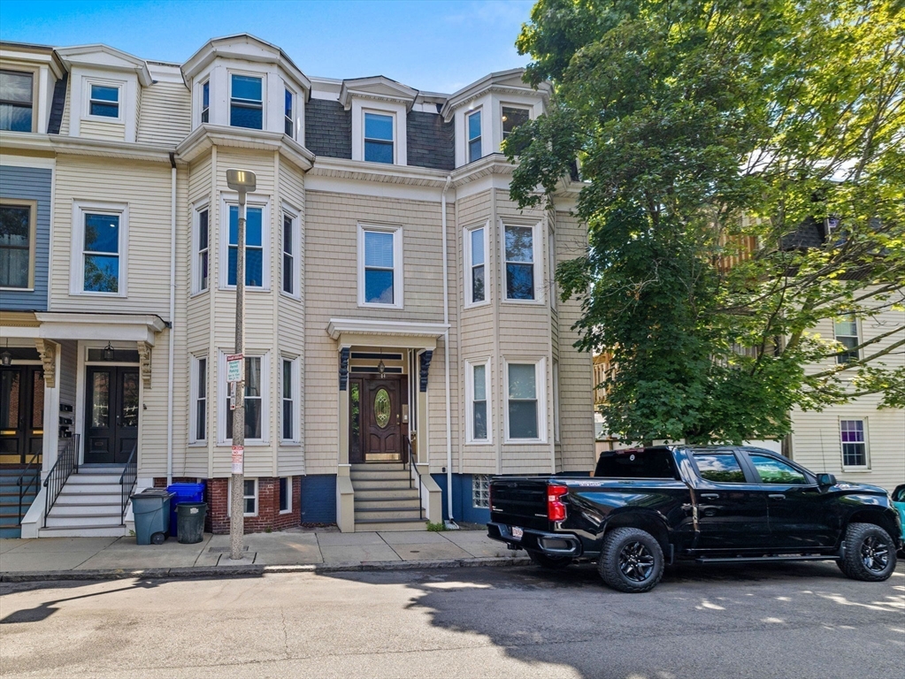 84 H St # 3