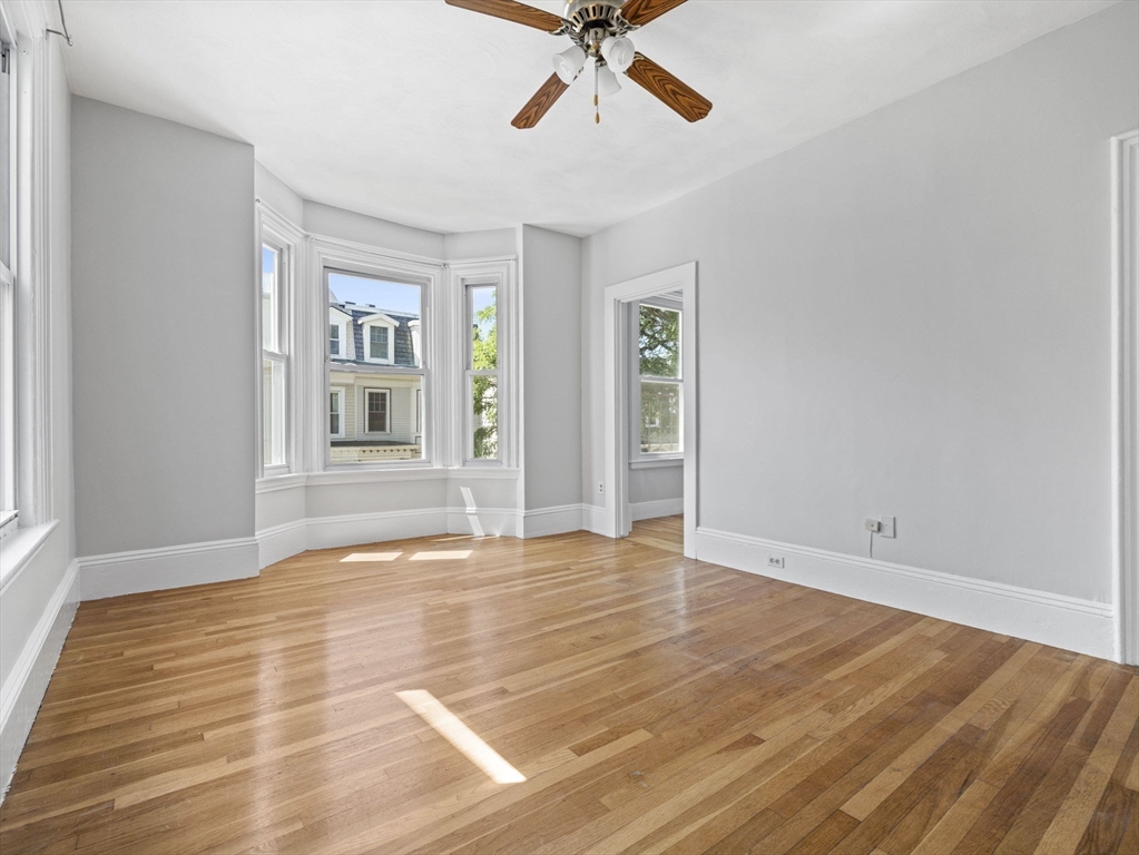 664 E 5th St # 2