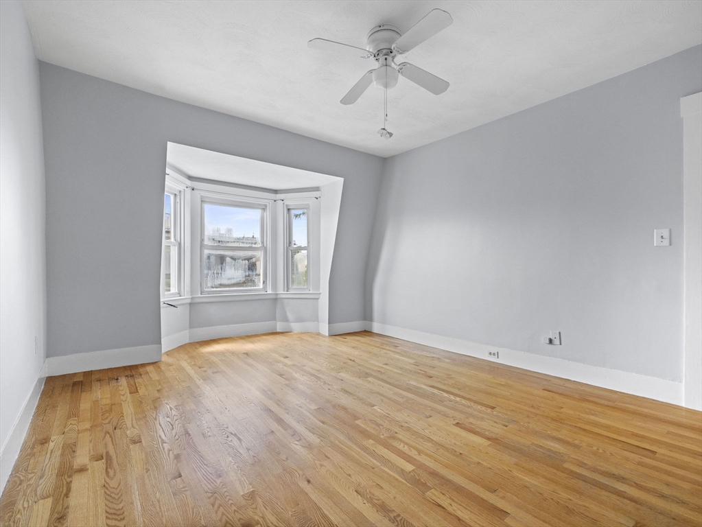 664 E 5th St # 2