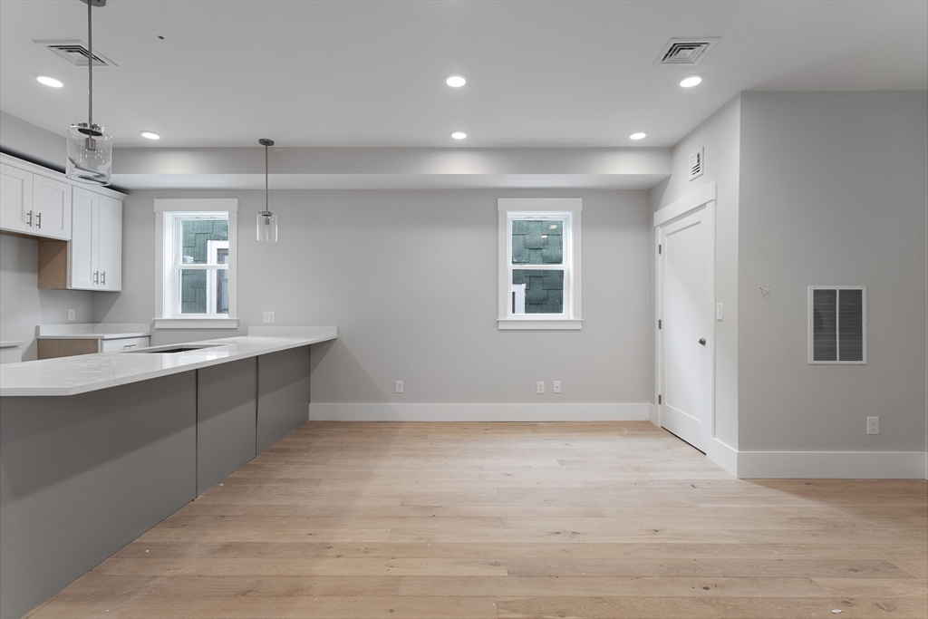 204 I St # 1