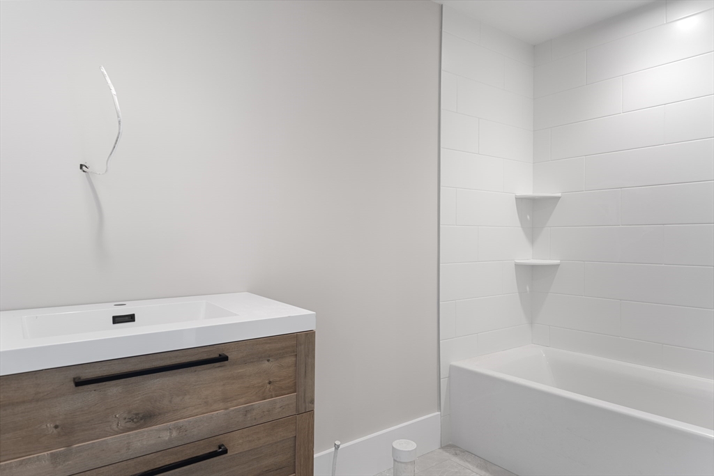 204 I St # 1