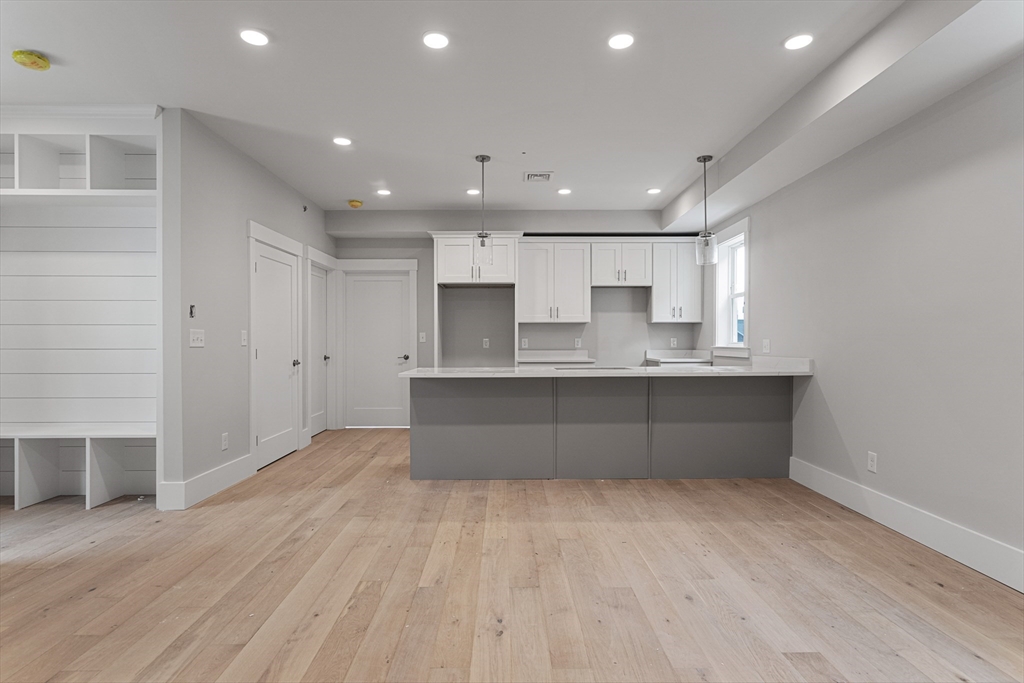 204 I St # 1