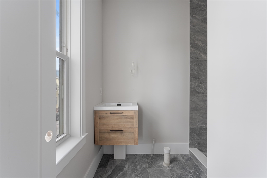 204 I St # 1