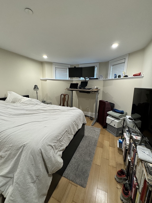 116 Marine Rd