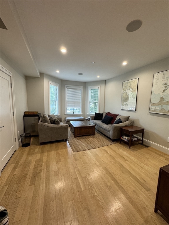 116 Marine Rd