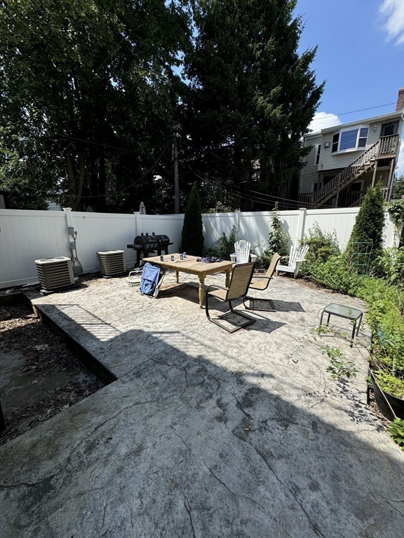 116 Marine Rd