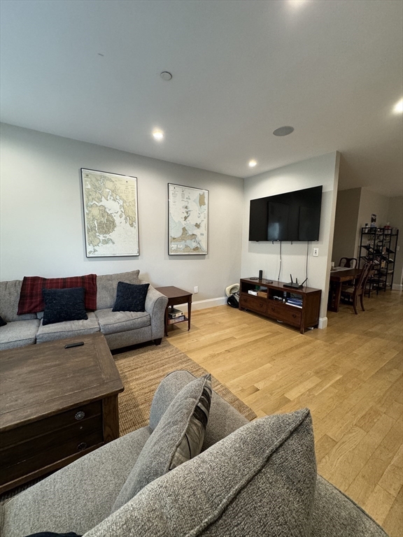 116 Marine Rd