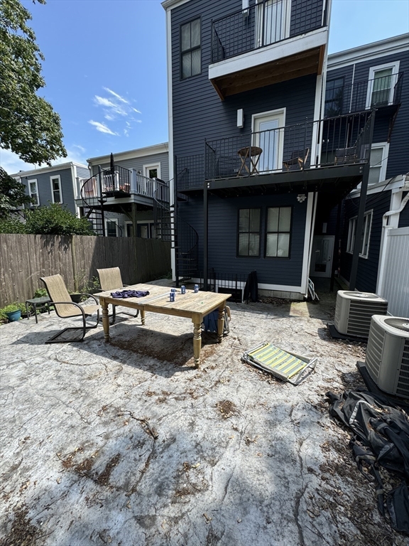 116 Marine Rd