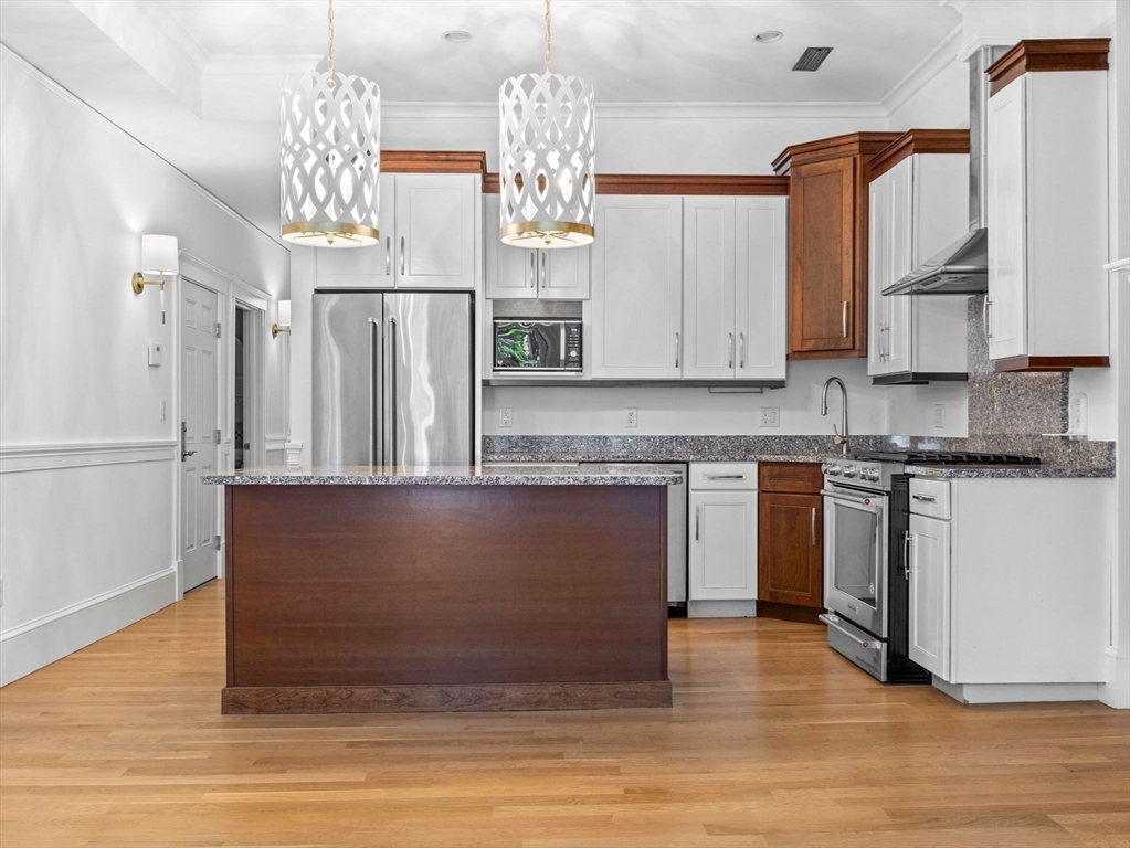 159 West Third Street # 2