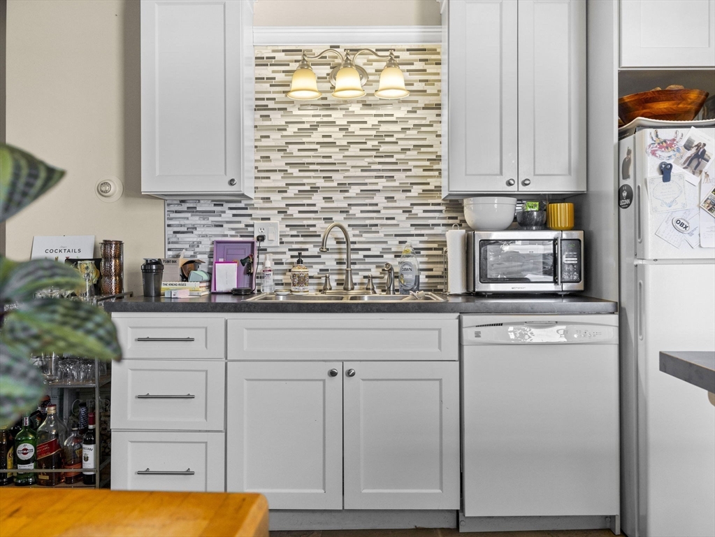 240-244 W 3rd Street