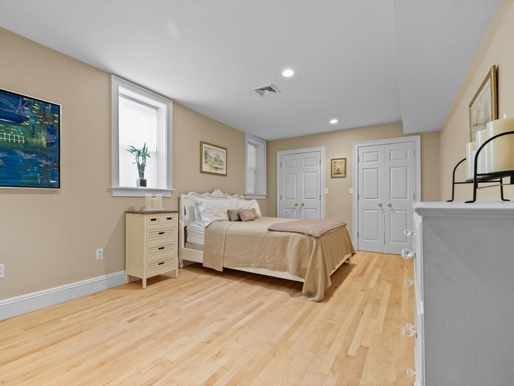 581 E Broadway # 1