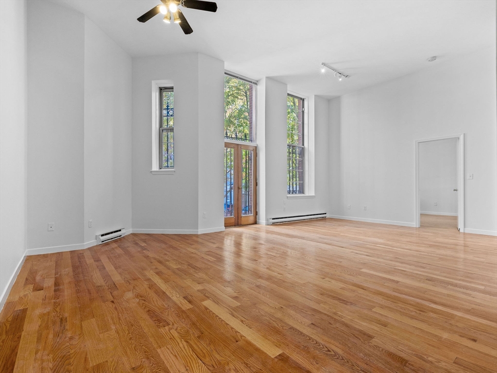 743 E Fourth Street # 203