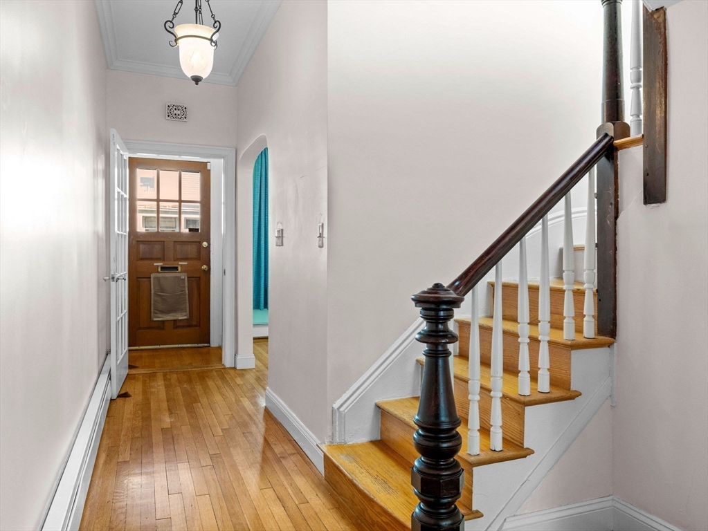 641 East 6th Street