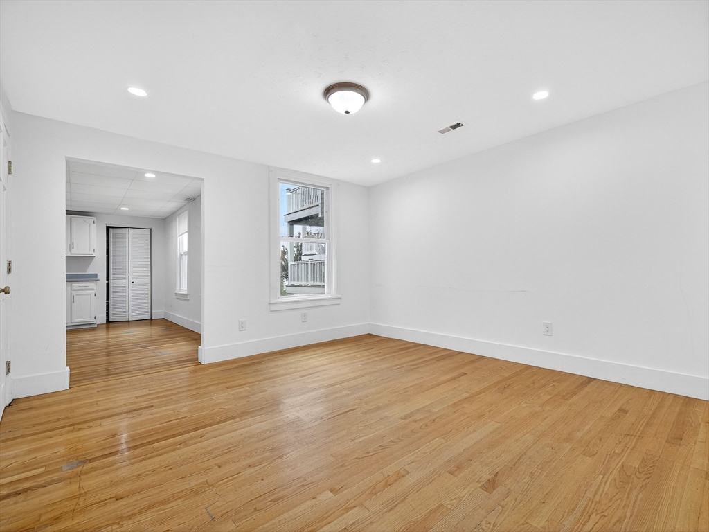 550 E 5th Street, Boston