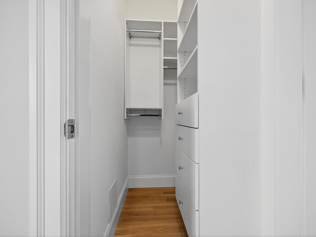 275 Old Colony Ave # 6