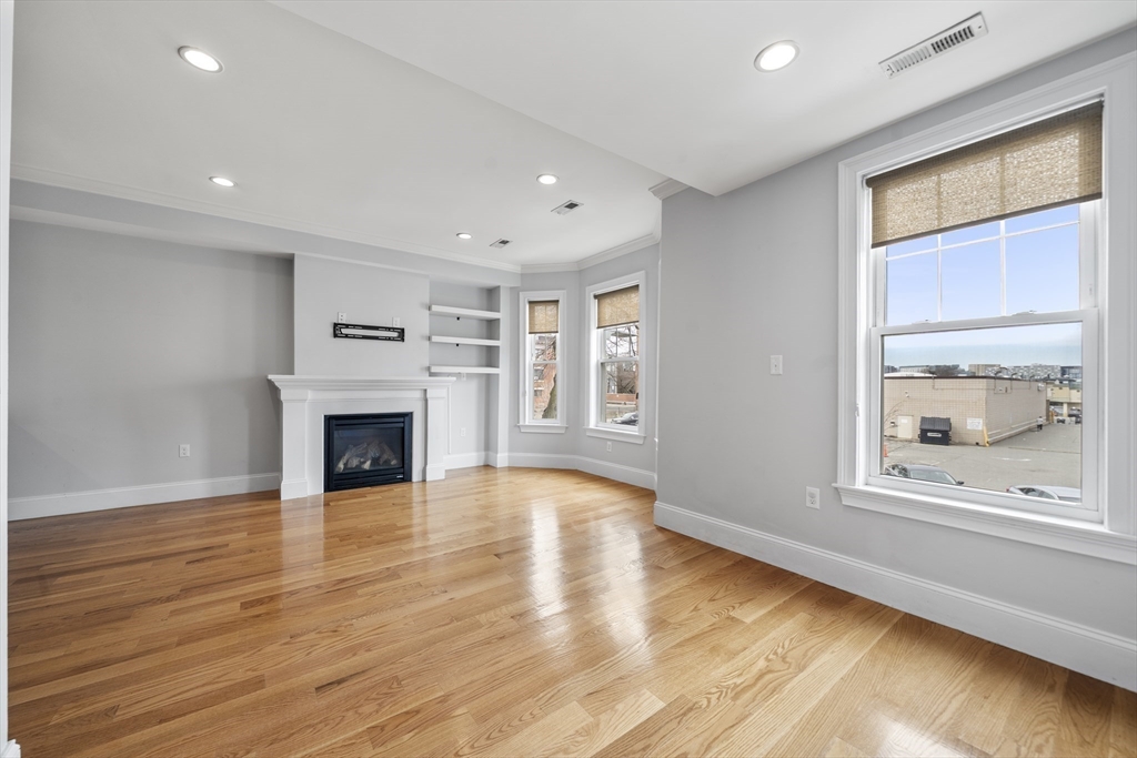 707 E Fourth Street # 2