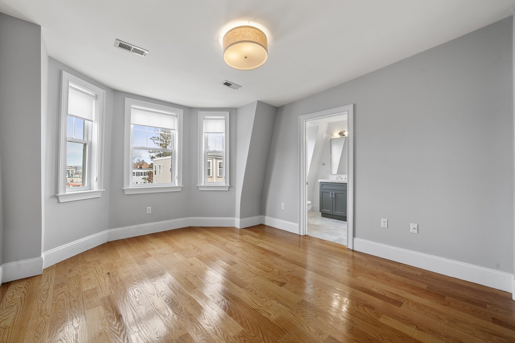 707 E Fourth Street # 2