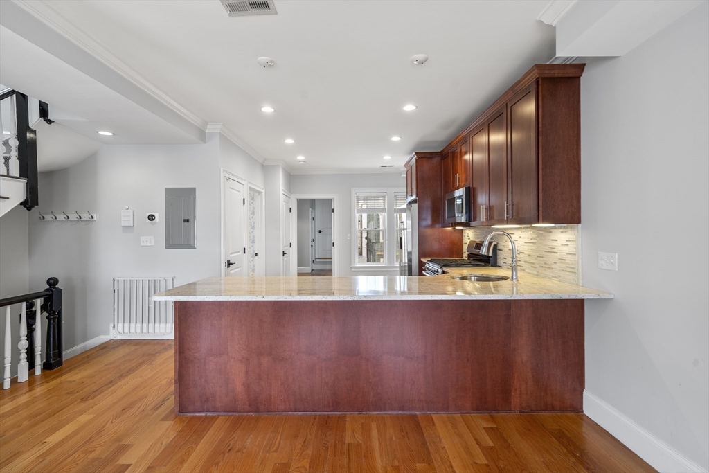 707 E Fourth Street # 2