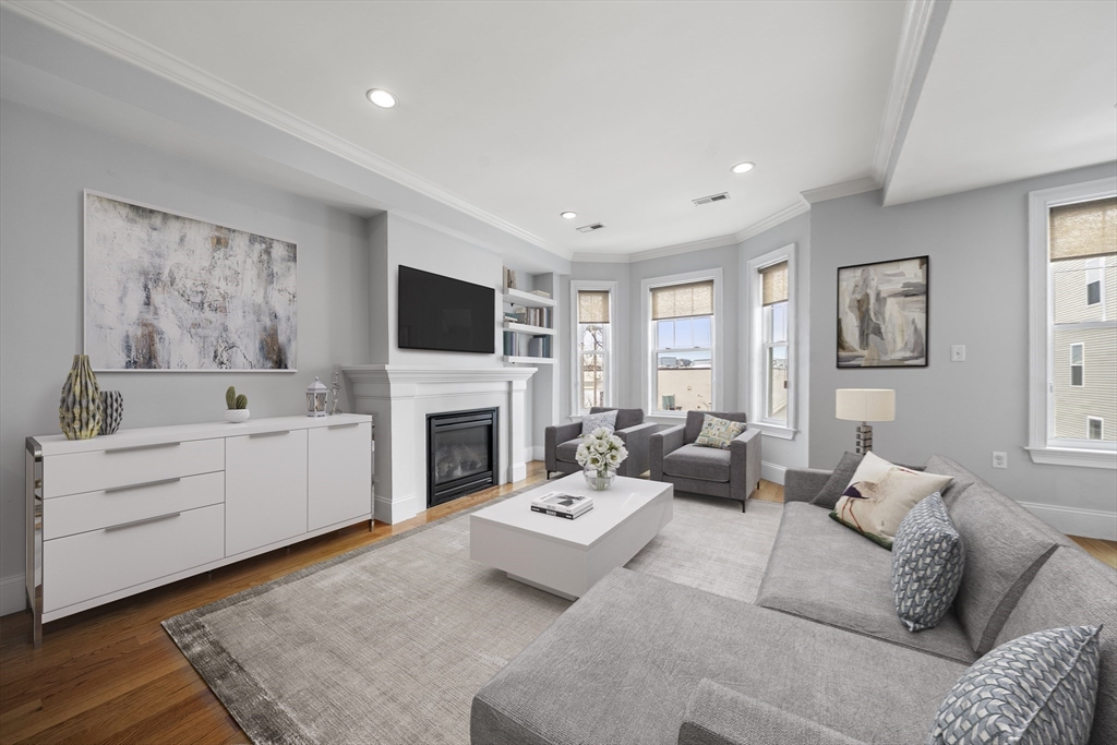 707 E Fourth Street # 2