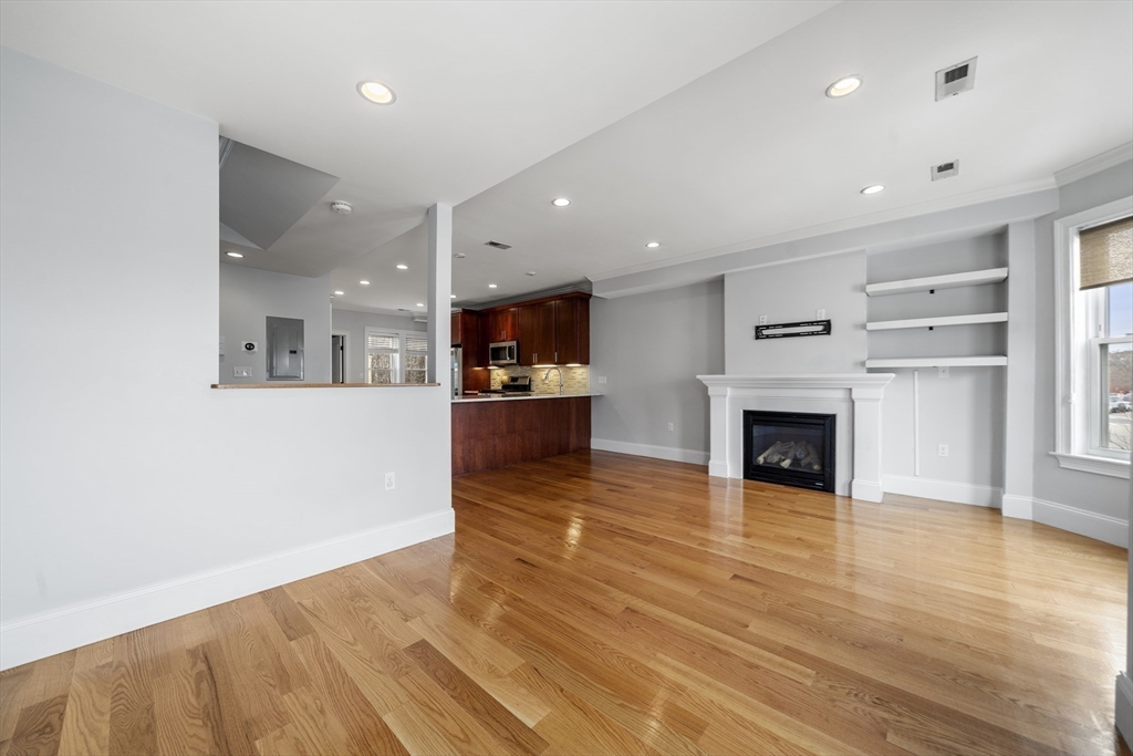 707 E Fourth Street # 2