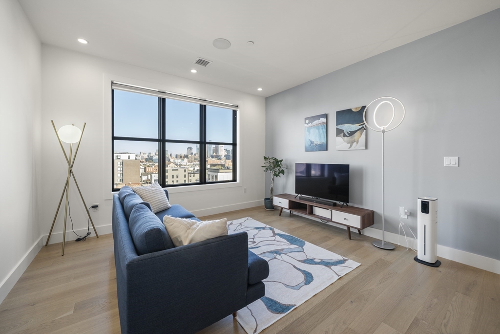 472 W Broadway # 503