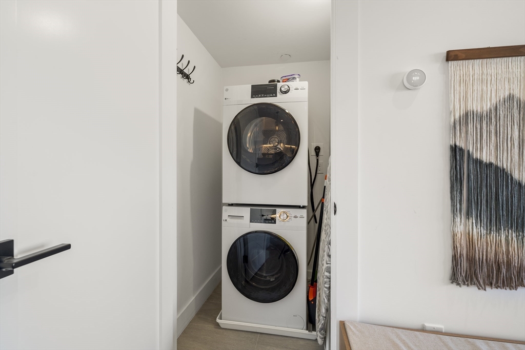 472 W Broadway # 503