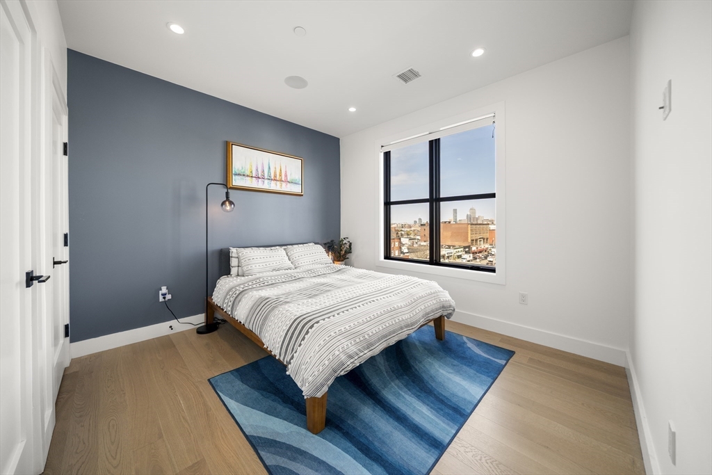 472 W Broadway # 503