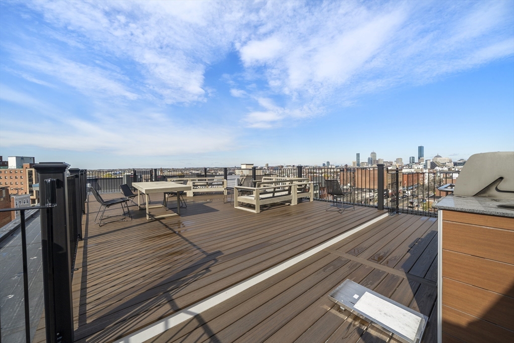 472 W Broadway # 503