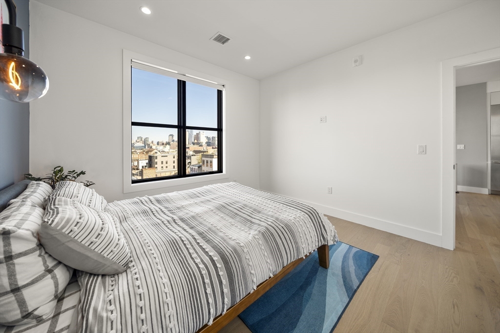 472 W Broadway # 503