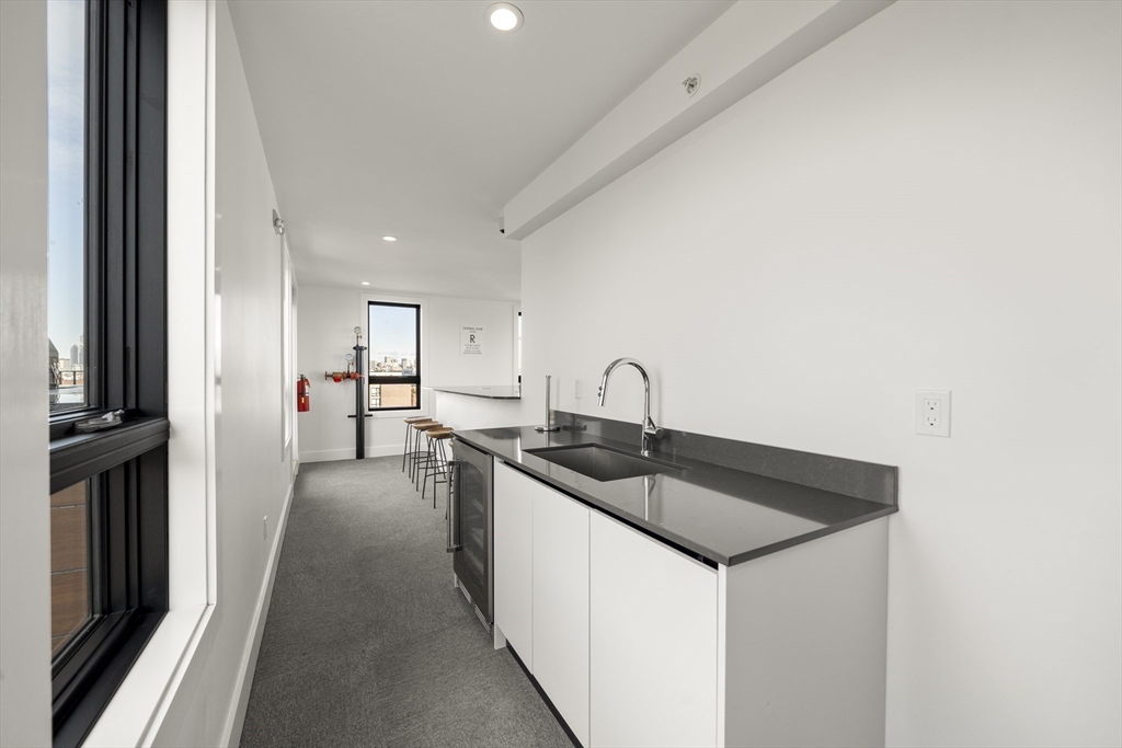 472 W Broadway # 503