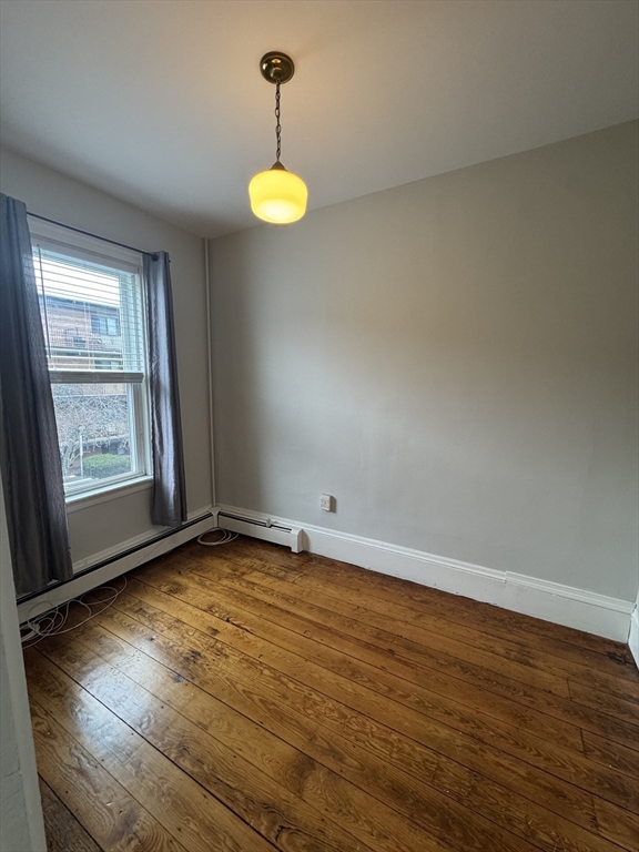 883 E 4th St # 2