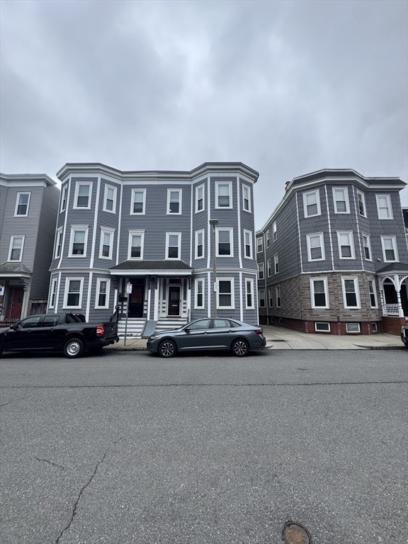883 E 4th St # 2